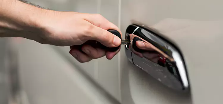 Why Choose Our Auto Locksmith Team in Cudahy, WI?